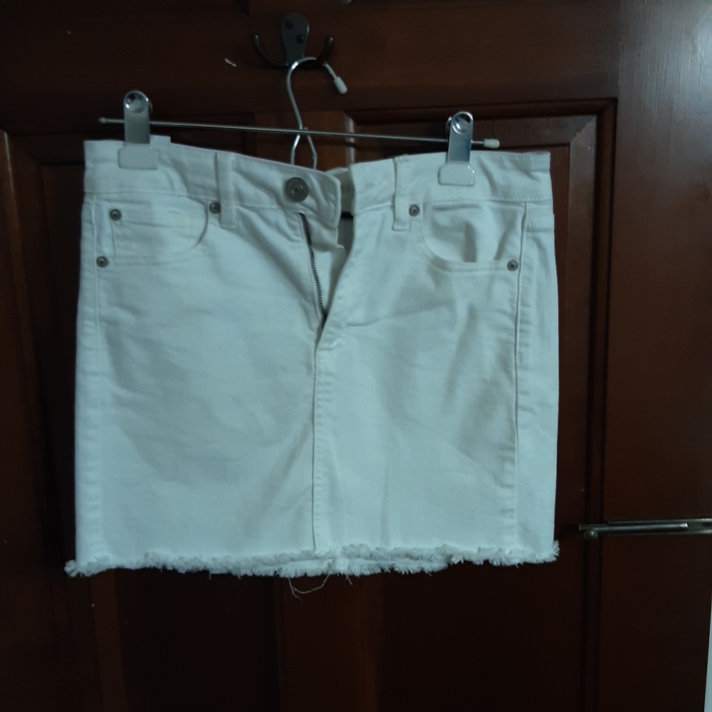 American Eagle Outfitters White Denim Skirt Size 8